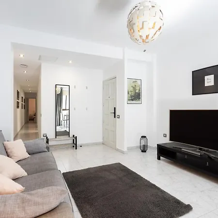 Apartment Home2book Cozy La Marina, Cruz Center *