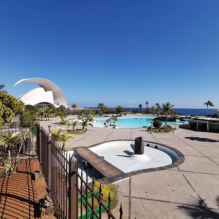 Home2book Cozy La Marina, Cruz Center