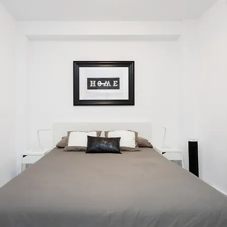 Home2book Cozy La Marina, Cruz Center