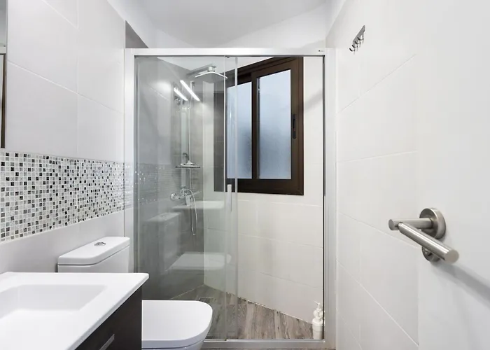 Home2book Cozy La Marina, Cruz Center 아파트